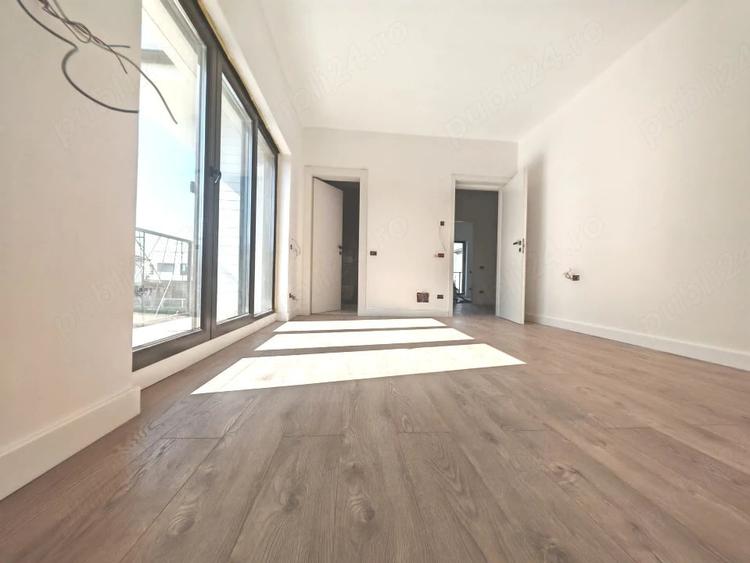 Casă cu 4 camere cu Teren 350 Mp în Tunari