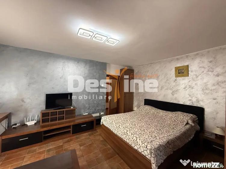 Garsonieră decomandată în Unirii