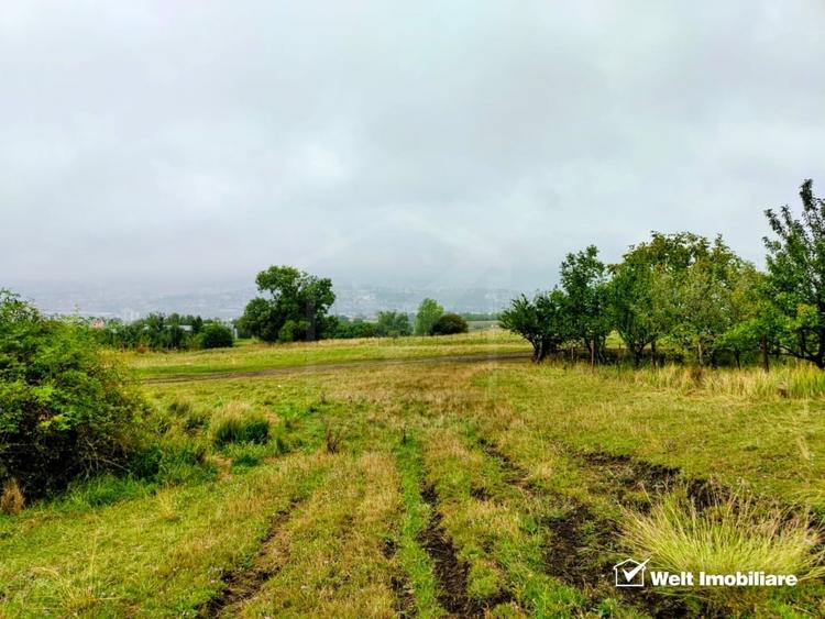 Teren agricol extravilan de 604 mp, în Dâmbul Rotund