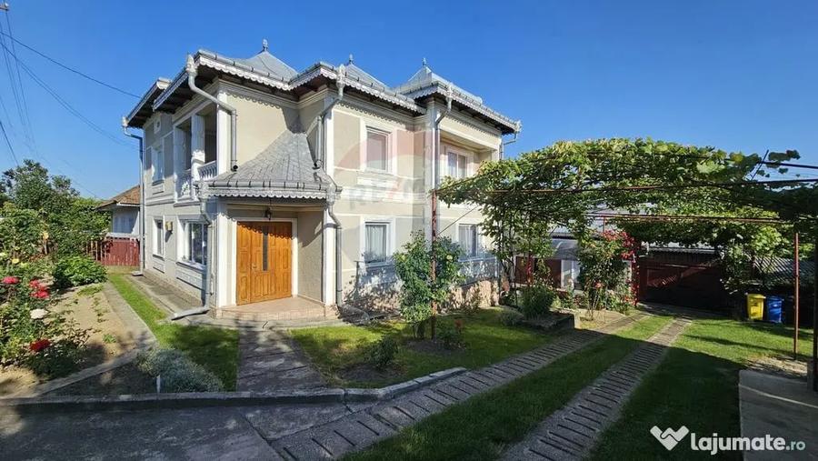 Casă cu 5 camere cu Teren 2078 Mp în Bogata