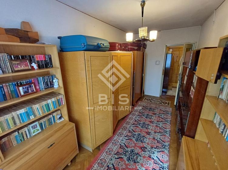 Apartament cu 3 camere circular, mobilat în Decebal