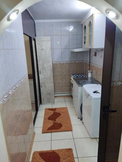 Inchiriez apartament 2 camere etaj 1 Micro 19 - 3