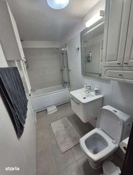 Apartament cu 3 camere în 13 Septembrie