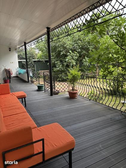 Casă cu 5 camere cu Teren 1700 Mp în Central