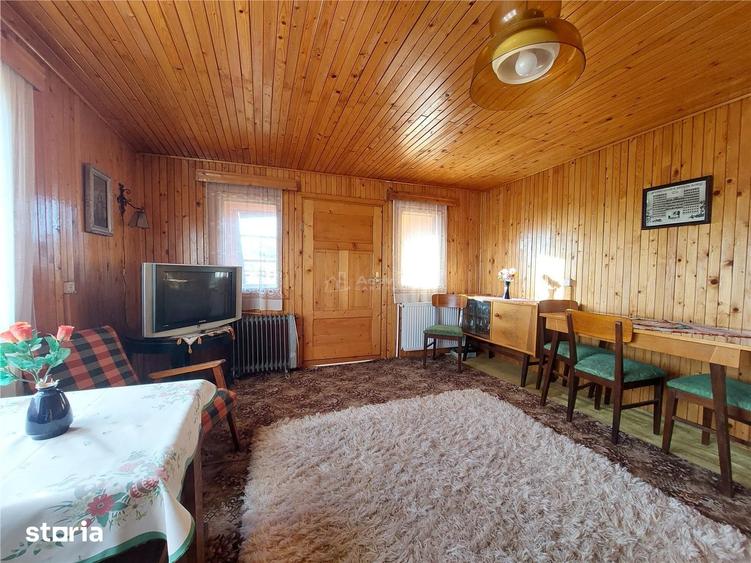 Casă cu 5 camere cu Teren 3815 Mp în Vernești