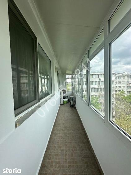 Apartament cu 2 camere semidecomandat, mobilat în 1 Mai