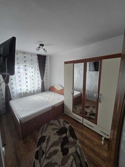Inchiriez apartament 2 camere,bulevardul 1 Mai,detalii tel:0761720086 - 4