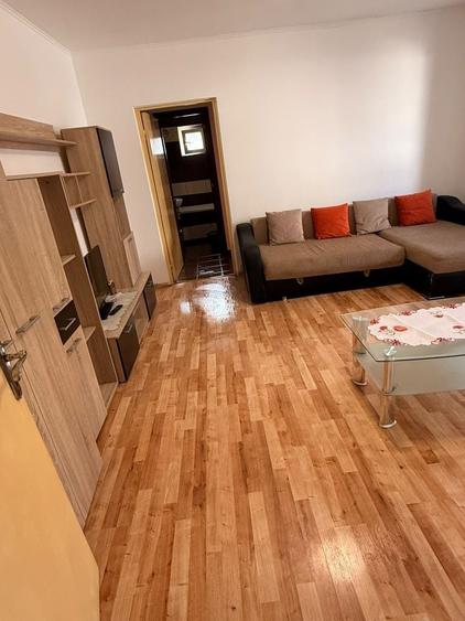 Apartament cu 2 camere decomandat în Găvana
