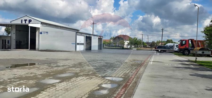 Spațiu comercial, de 100 mp, în Socodor