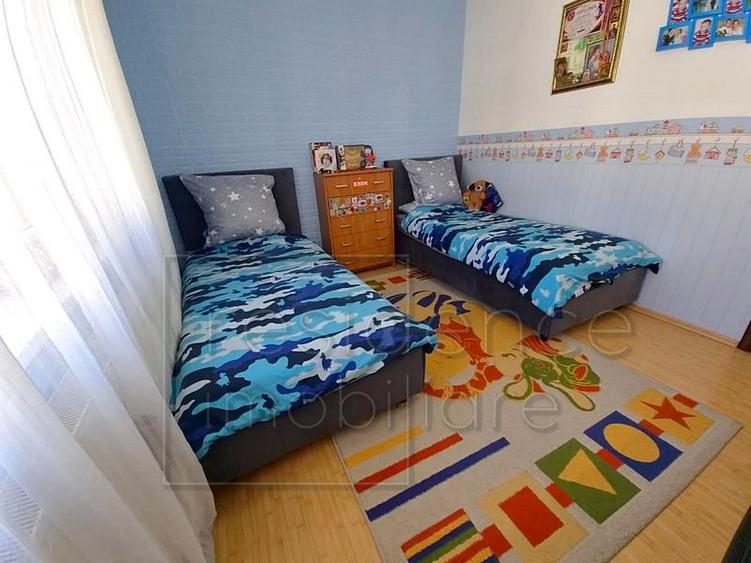 Apartament cu 2 camere nedecomandat, mobilat în Iris