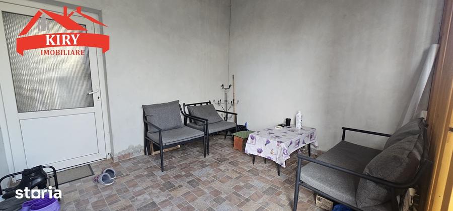Casă cu 5 camere cu Teren 300 Mp în Livada
