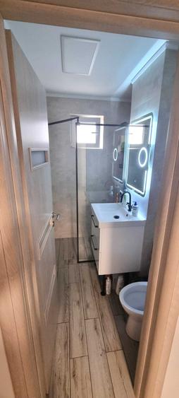 Apartament cu 3 camere decomandat în Republicii
