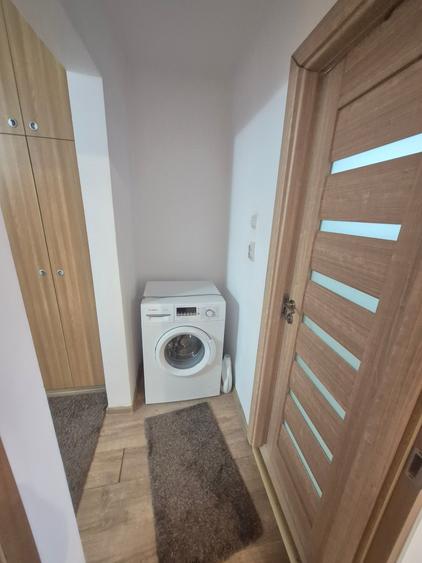 Apartament cu 2 camere decomandat în Girocului