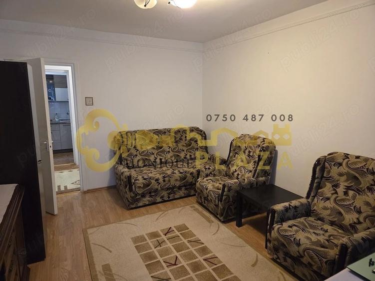 Apartament cu 3 camere decomandat, mobilat în Central