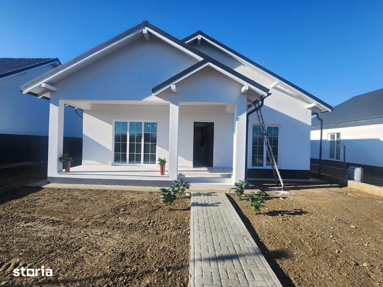 Casă cu 3 camere cu Teren 340 Mp în Hemeiuș