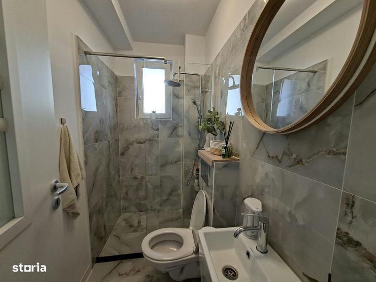 Casă cu 4 camere cu Teren 210 Mp în Central
