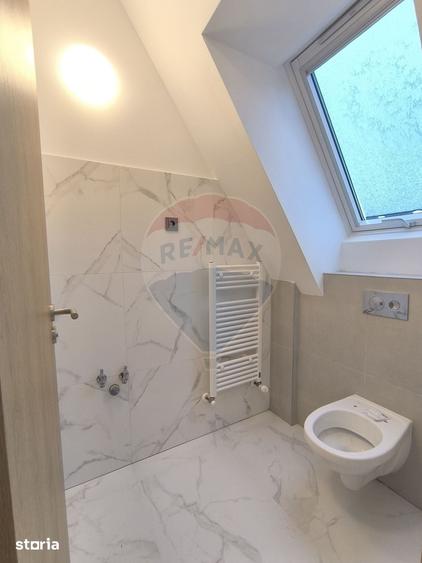 Casă cu Teren 540 Mp în Mărăști
