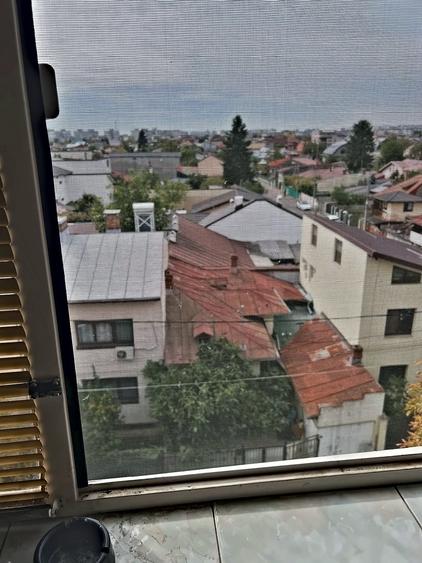 Apartament cu 2 camere decomandat în Republicii