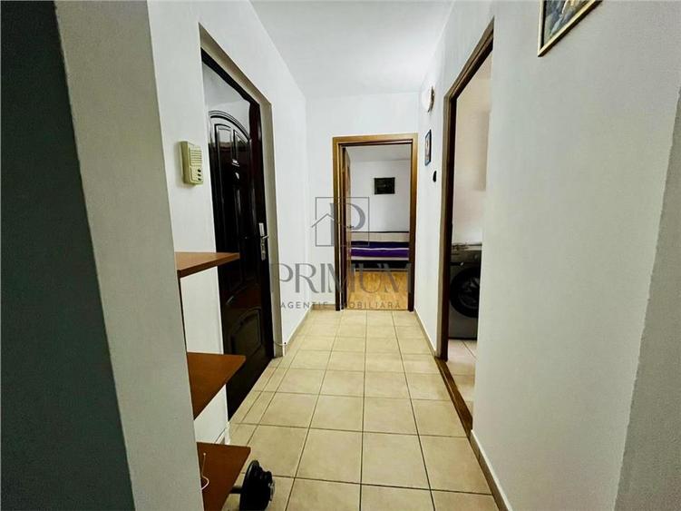 Apartament cu 2 camere decomandat, mobilat în Steaua
