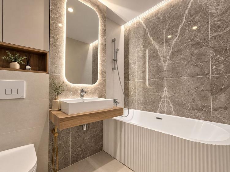 Apartament cu 4 camere decomandat, mobilat în Iancu Nicolae