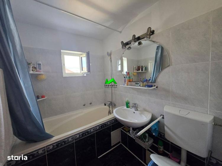 Apartament cu 3 camere decomandat în Ștrand