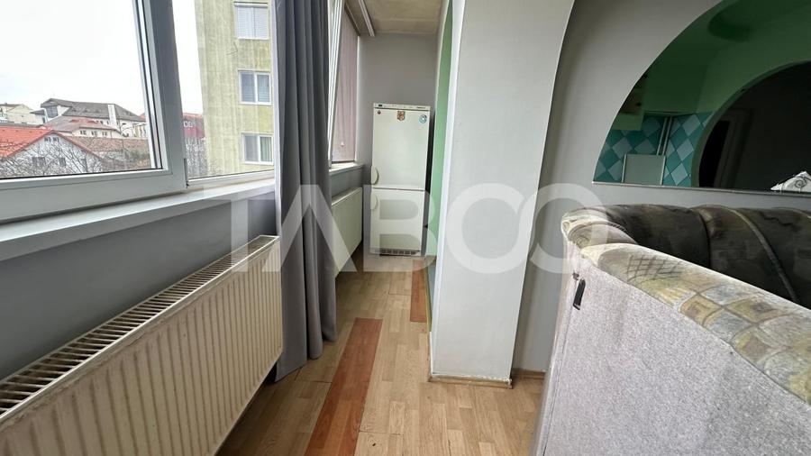 Apartament etaj intermediar 3 camere 2 balcoane zona Terezian Sibiu - 4