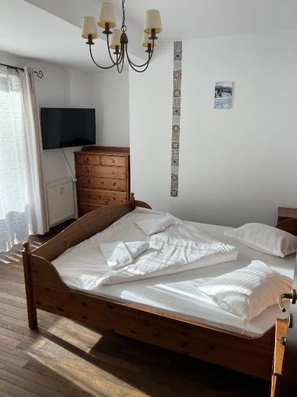 Apartament cu 2 camere semidecomandat în Clăbucet