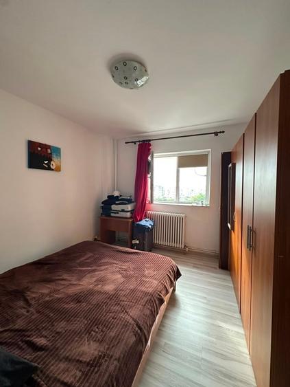 Apartament cu 2 camere decomandat în Centru Civic