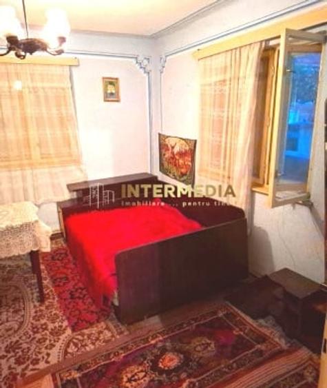 Casă individuală cu 3 camere cu Canalizare în Cricău