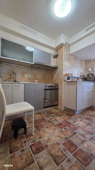 Apartament cu 3 camere decomandat în Frumoasa