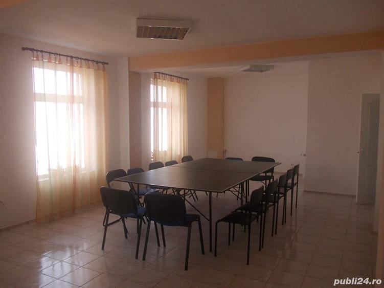 Spațiu comercial, de 20 mp, în Central