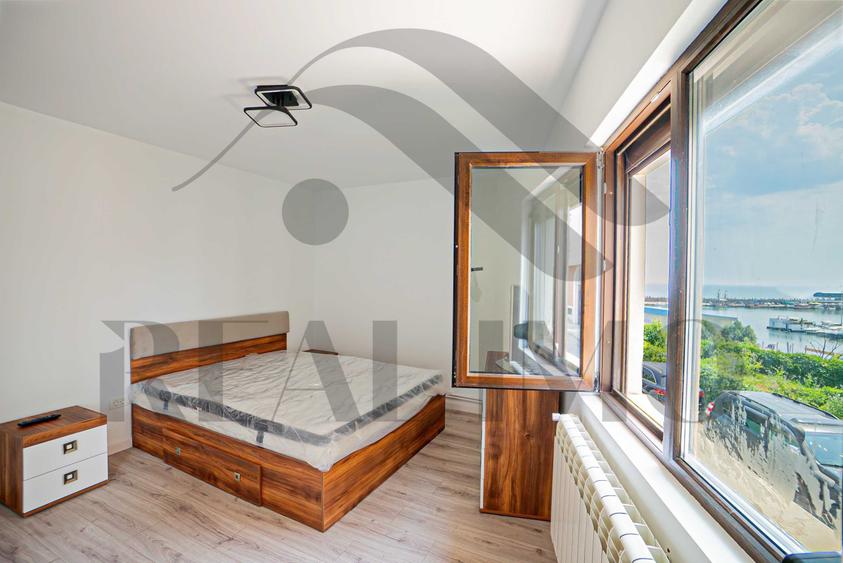 Duplex exclusivist in Piata Ovidiu | Vedere catre Portul Turistic Tomis | Complet renovat in 2025 - 4