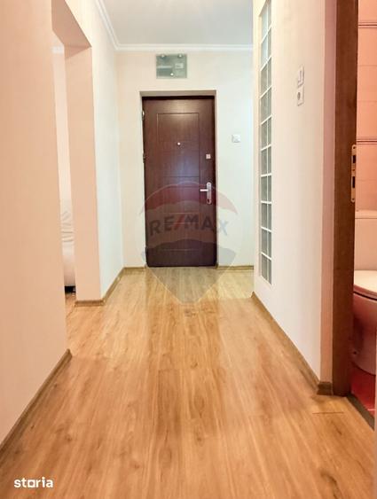 Apartament cu 3 camere, mobilat în Universitate