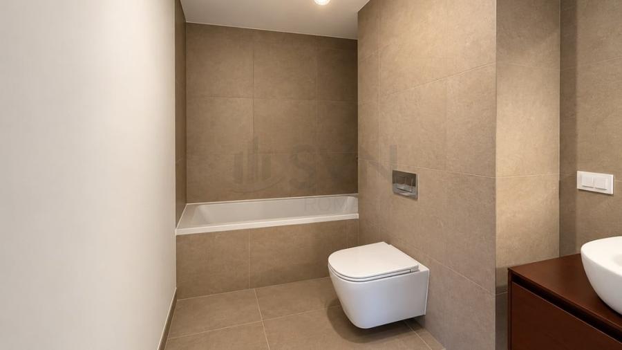 Apartament cu 3 camere decomandat în Pipera