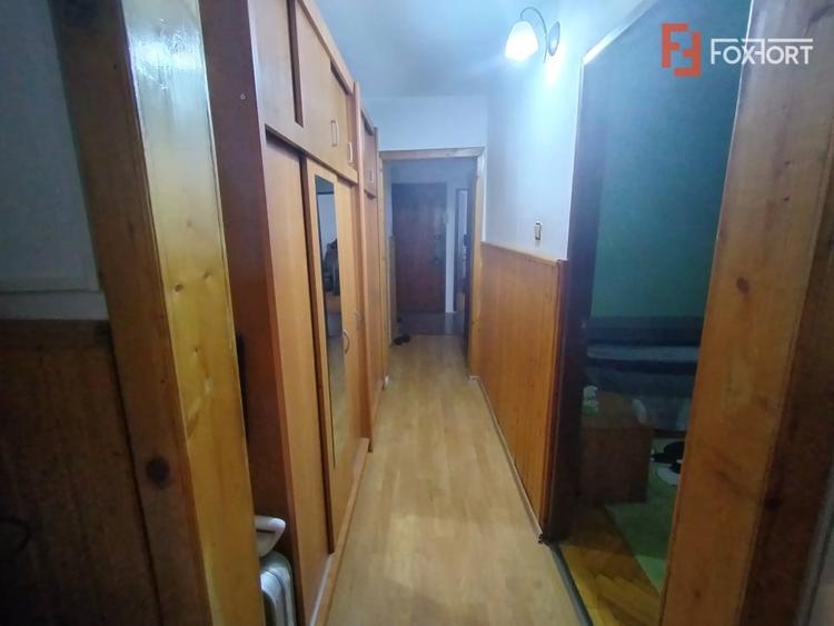 Apartament cu 3 camere decomandat, mobilat în Girocului