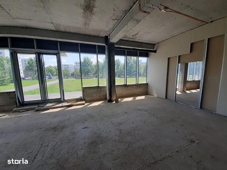 Spațiu comercial, de 238 mp, în Băneasa