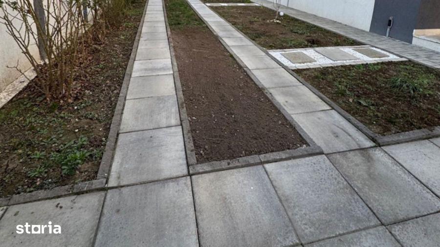 Casă cu 5 camere cu Teren 296 Mp în Progresul
