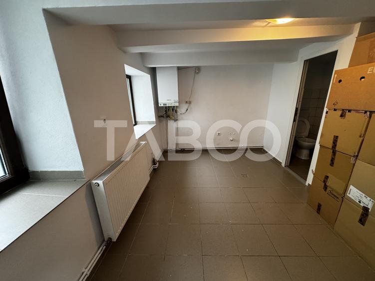 Spațiu comercial, de 84 mp, în Orașul de Jos