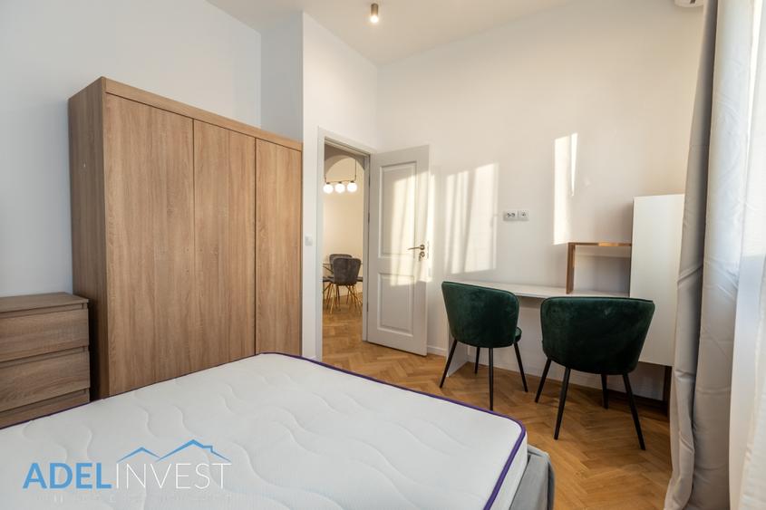 Apartament cu 3 camere semidecomandat, mobilat în Universitate