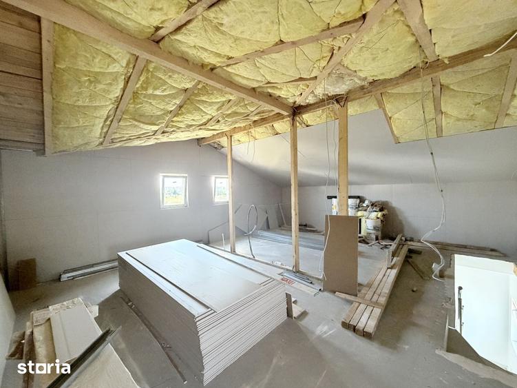 Casă cu 3 camere cu Teren 230 Mp în Central