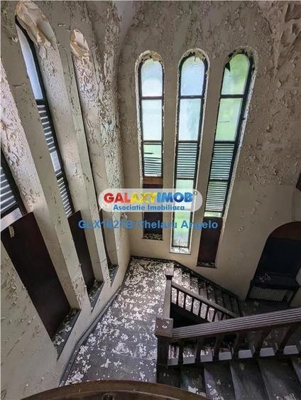 Casă cu 10 camere cu Teren 1760 Mp în Cișmigiu