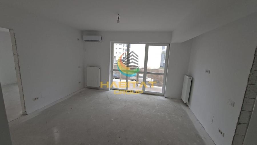 Apartament cu 4 camere decomandat în Berceni