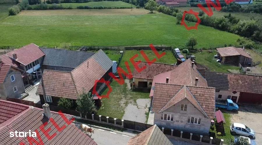 Casă cu 2 camere cu Teren 966 Mp în Barcani