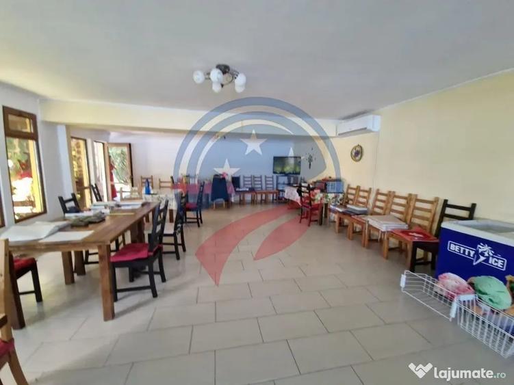 Casă cu 20 camere cu Teren 1632 Mp în Eșelnița