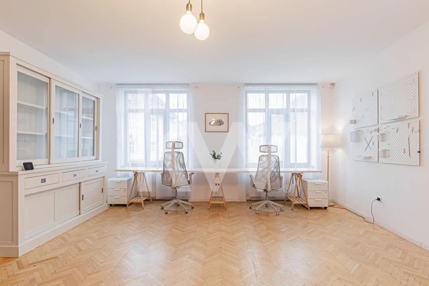 Apartament cu 4 camere nedecomandat, mobilat în Centrul Istoric