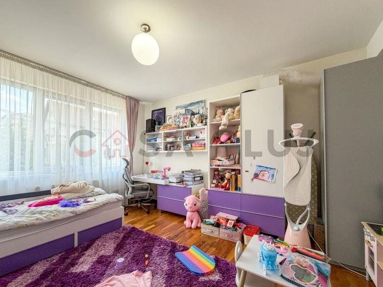 Apartament cu 3 camere semidecomandat, mobilat în Andrei Mureșanu