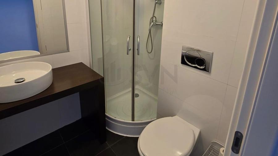 Apartament cu 5 camere decomandat, mobilat în Herăstrău