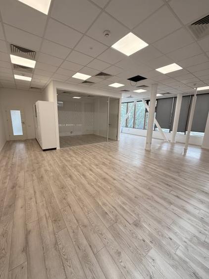 Spațiu comercial, de 353 mp, în P-ța Mihai Viteazul