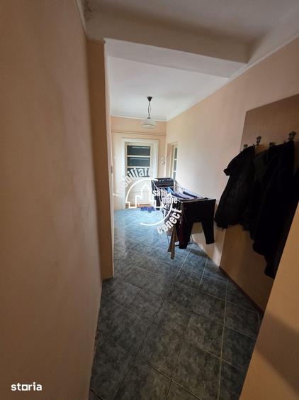 Casă cu 4 camere cu Teren 500 Mp în Titulescu