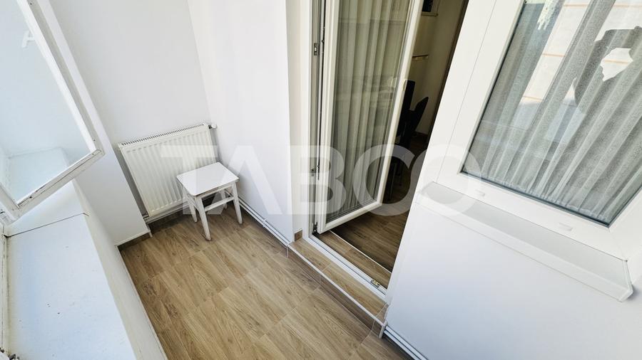 Apartament cu 3 camere decomandat, mobilat în Vasile Aaron